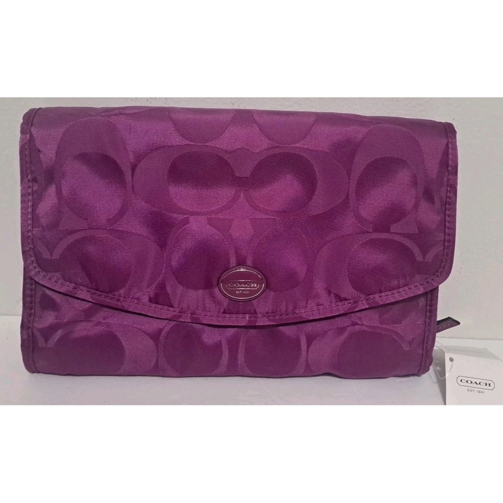 NWT Coach ✅ Travel Case